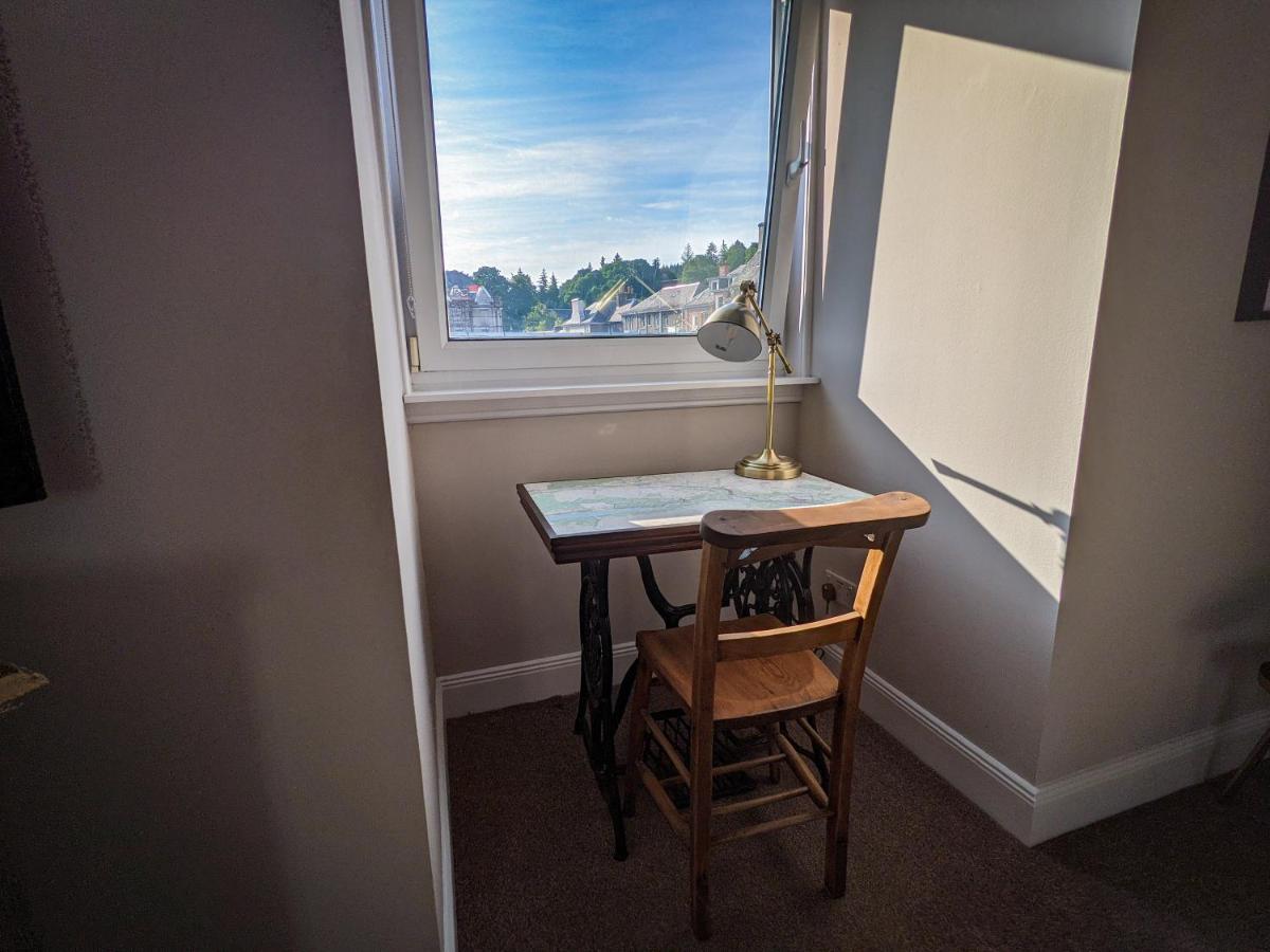 Beautiful Spacious Central Flat, Pitlochry Bagian luar foto