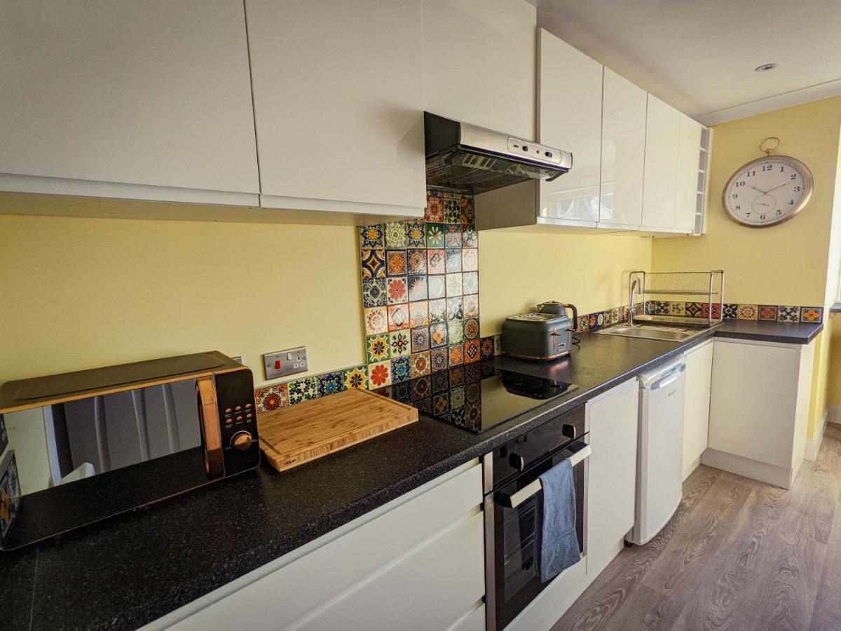 Beautiful Spacious Central Flat, Pitlochry Bagian luar foto